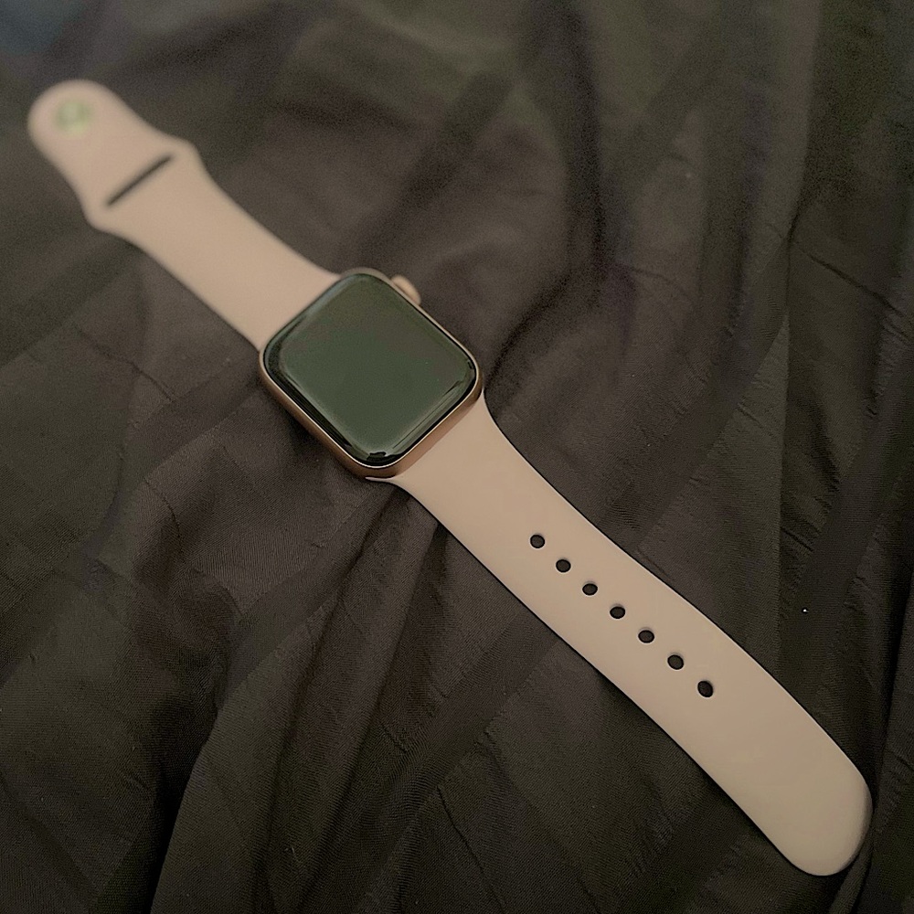 Rarely used. Series 6 apple watch.